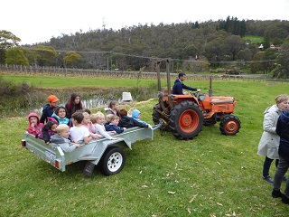 tractorkids2016.jpg